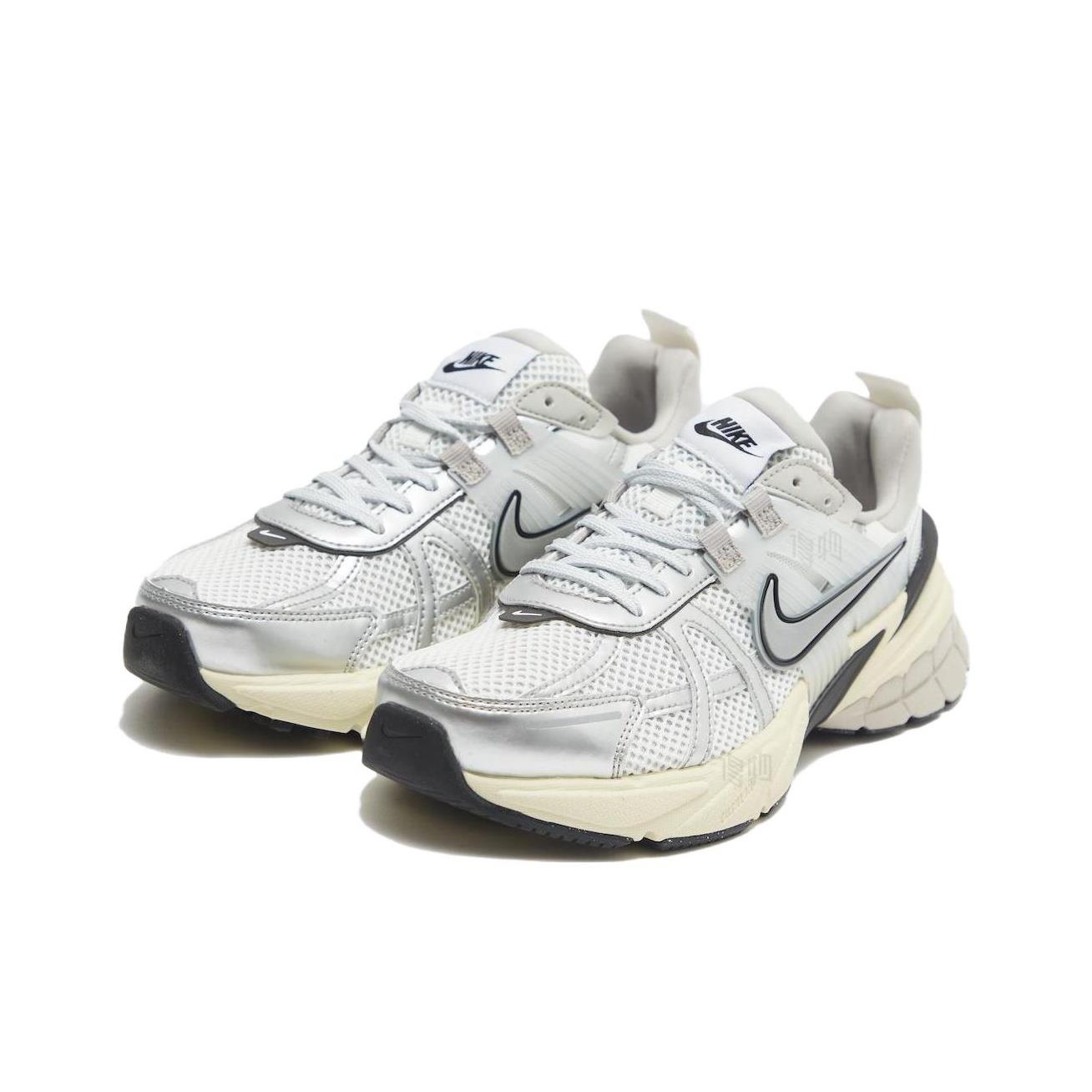 Women Shoes Running Nike - Tênis Nike V2K Run Estilosos em